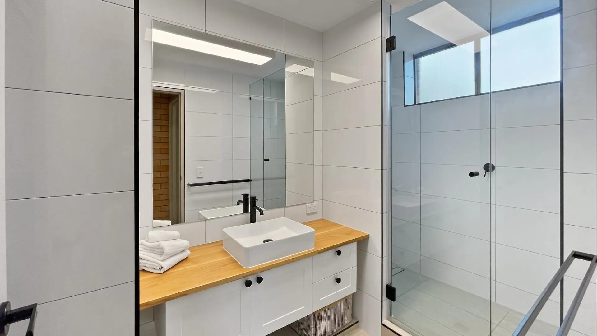 The Block Mooloolaba 아파트